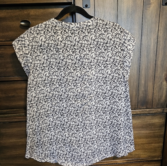 EUC Hilary Radley blouse size Large - Picture 3 of 4